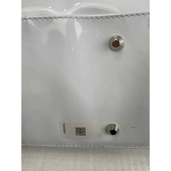 Moroccanoil White Vinyl Carry-On Overnight Travel Duffle Bag – 18x7x12 - Picture 11 of 15